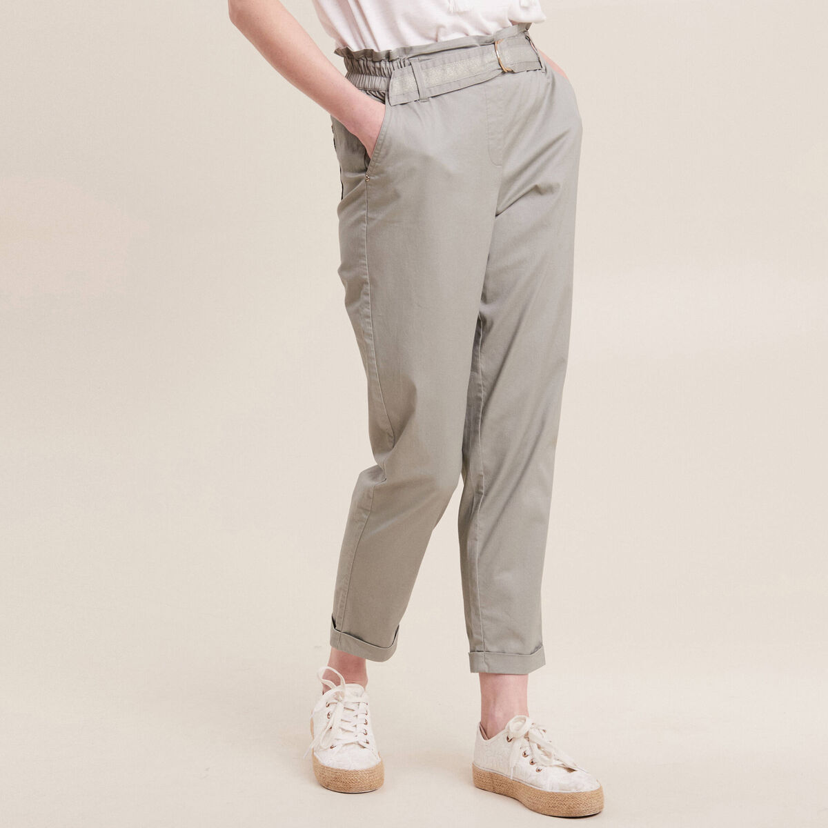 Pantalon chino 7/8ème vert clair femme