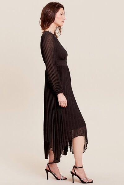 Robe longue évasée plissée noir femme