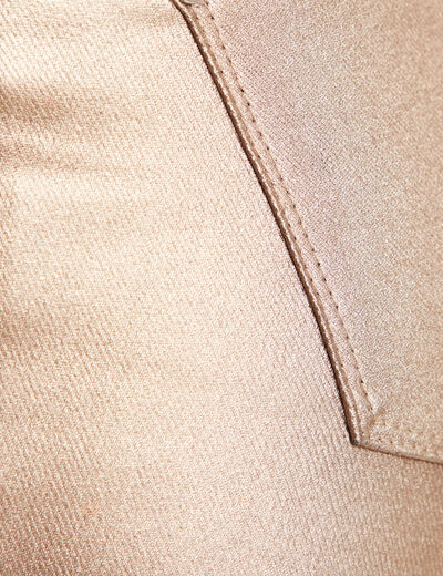 Pantalon ajust&eacute; enduit &agrave; pont taupe femme