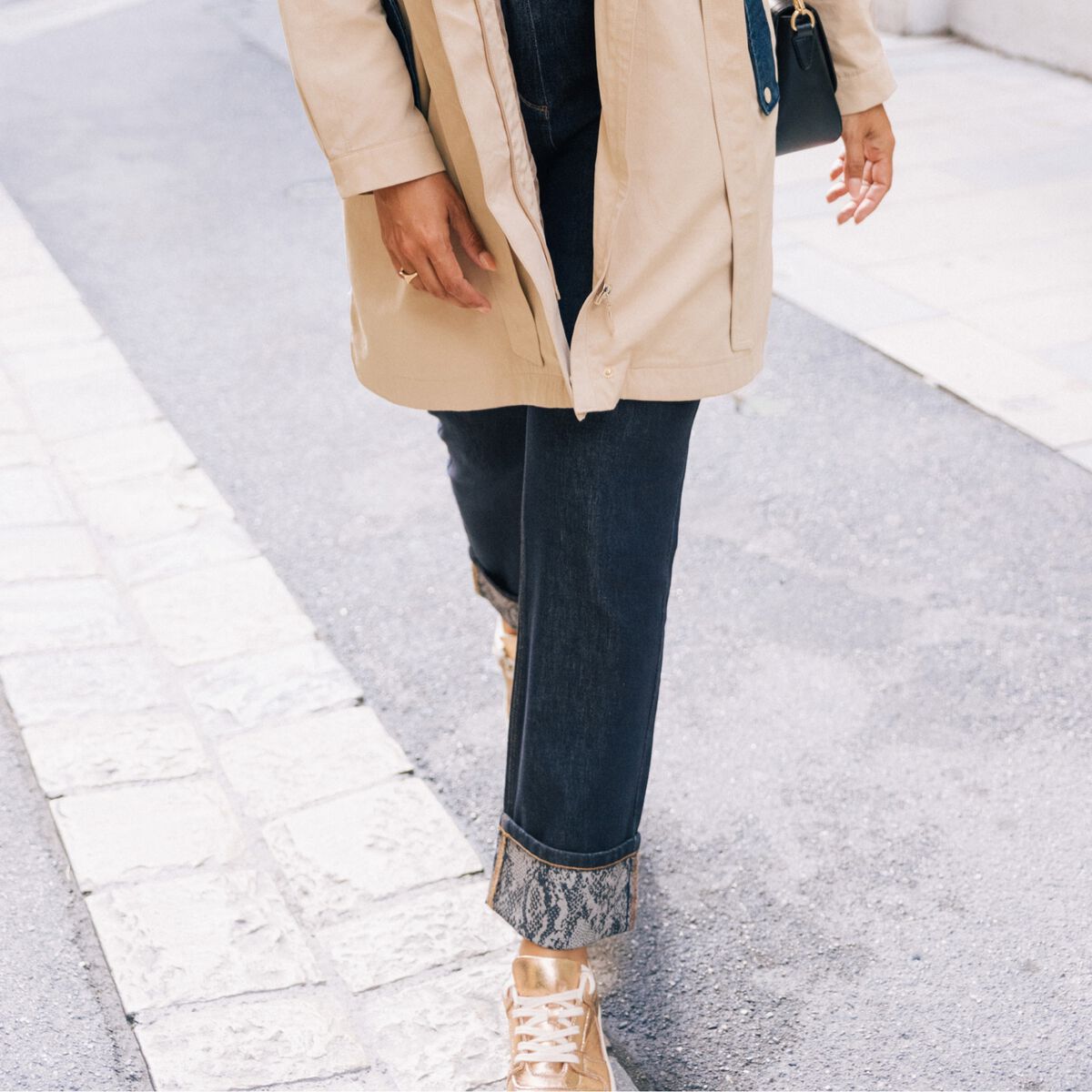 Jean ajusté taille standard denim brut femme
