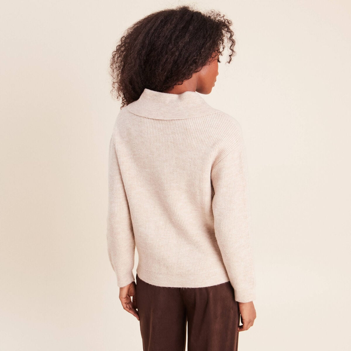 Pull droit manches longues beige femme