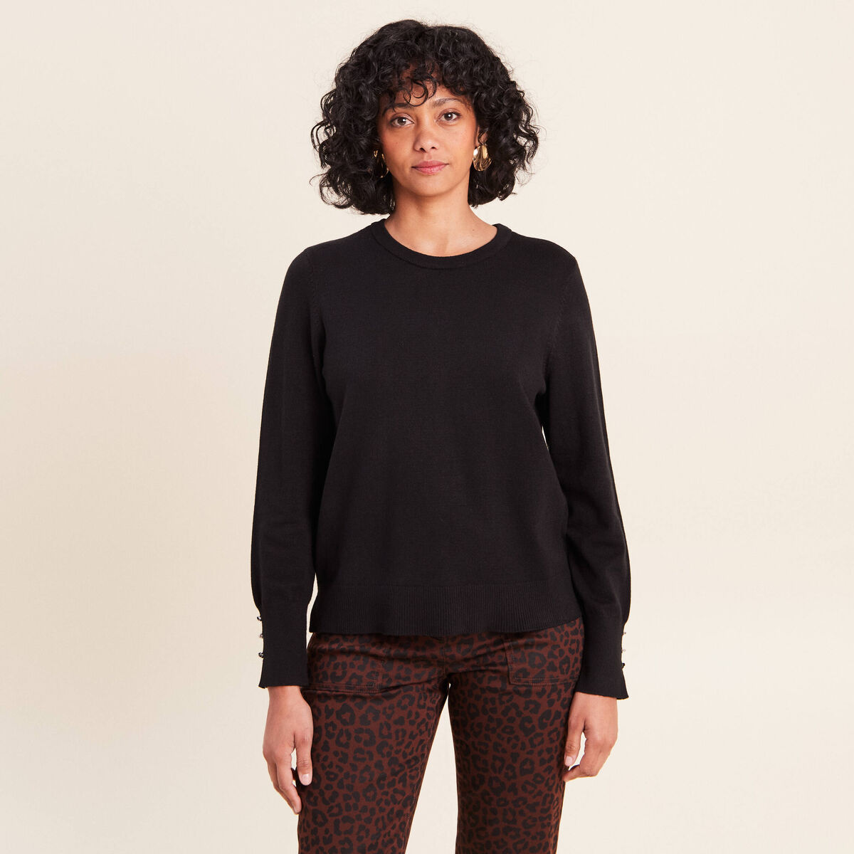 Pull droit col rond manches longues noir femme