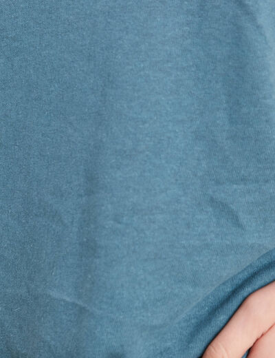 T-shirt manches courtes col en V bleu pétrole femme
