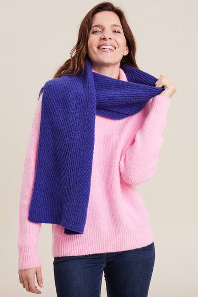 Écharpe tricotée bleu violet femme