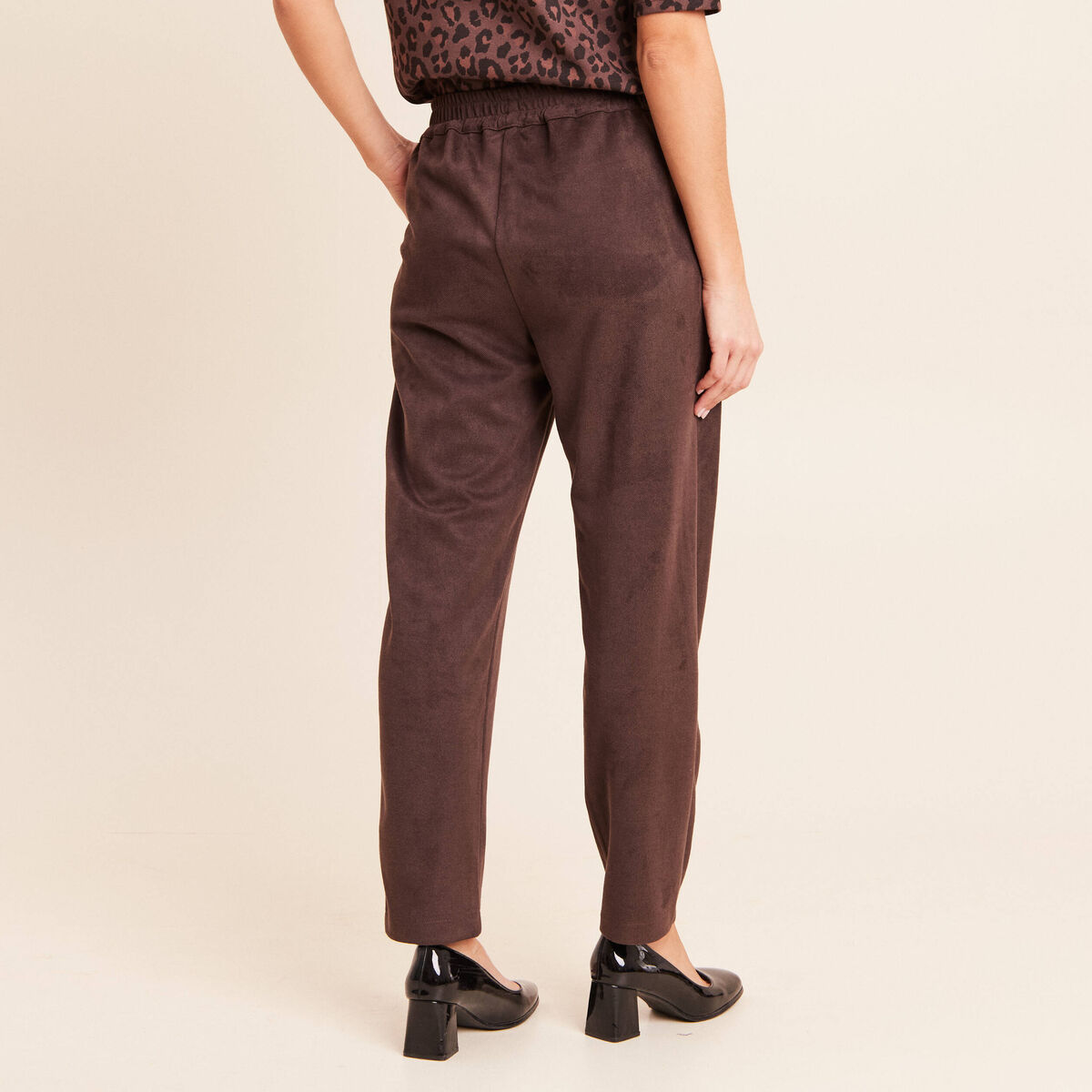 Jogging aspect daim marron fonc&eacute; femme