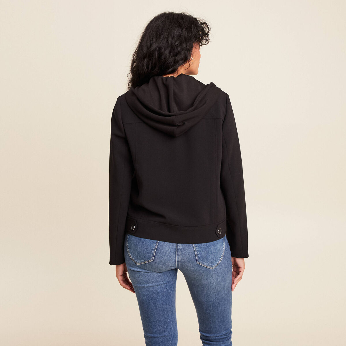 veste cintrée doublée avec capuche noir femme