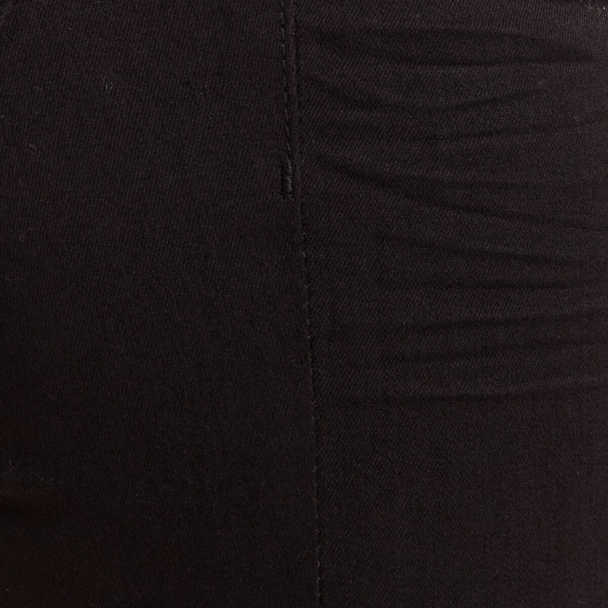 Jean coupe ajust&eacute;e long noir femme