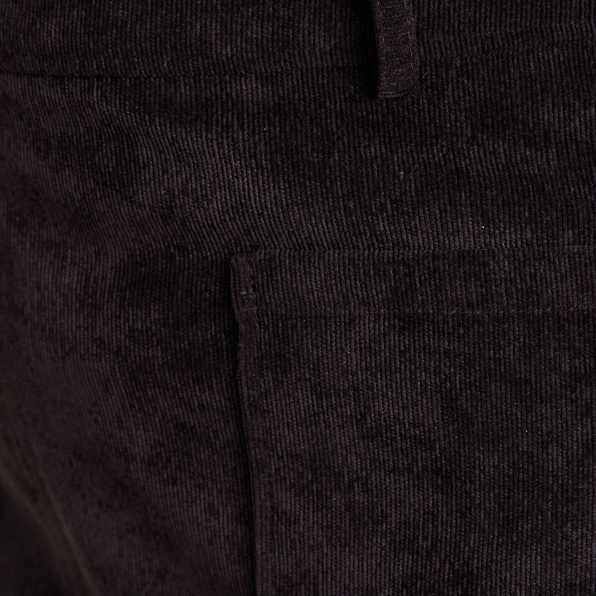 Jupe en velours longueur genoux noir femme