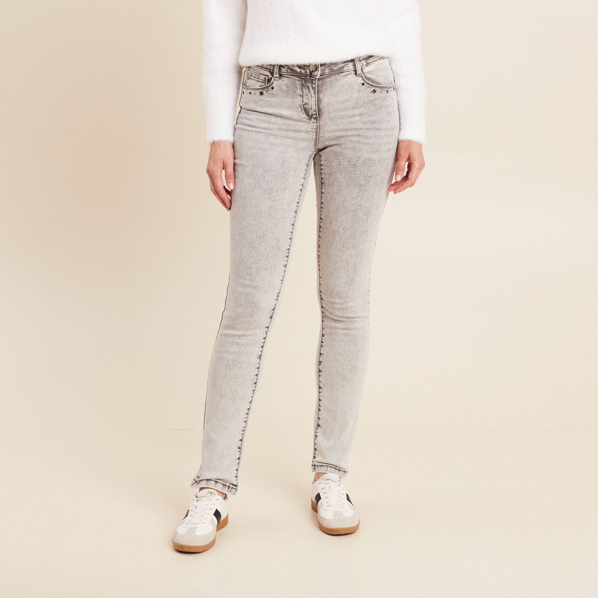 Jean ajust&eacute; taille bascul&eacute;e denim snow gris femme