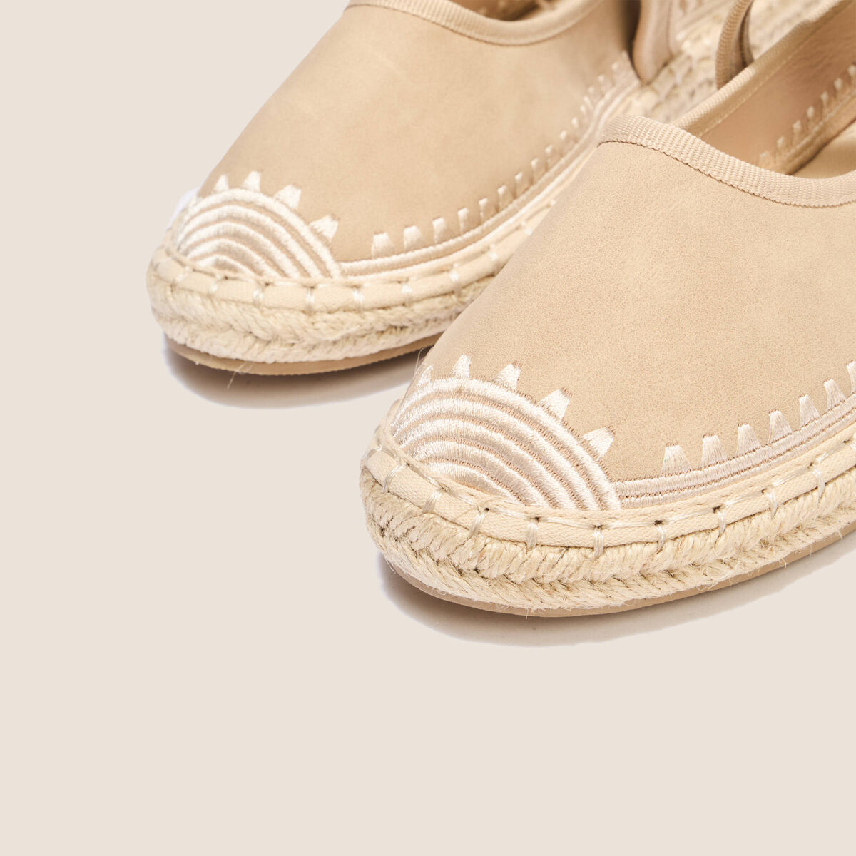 Ballerines semelle corde ivoire femme
