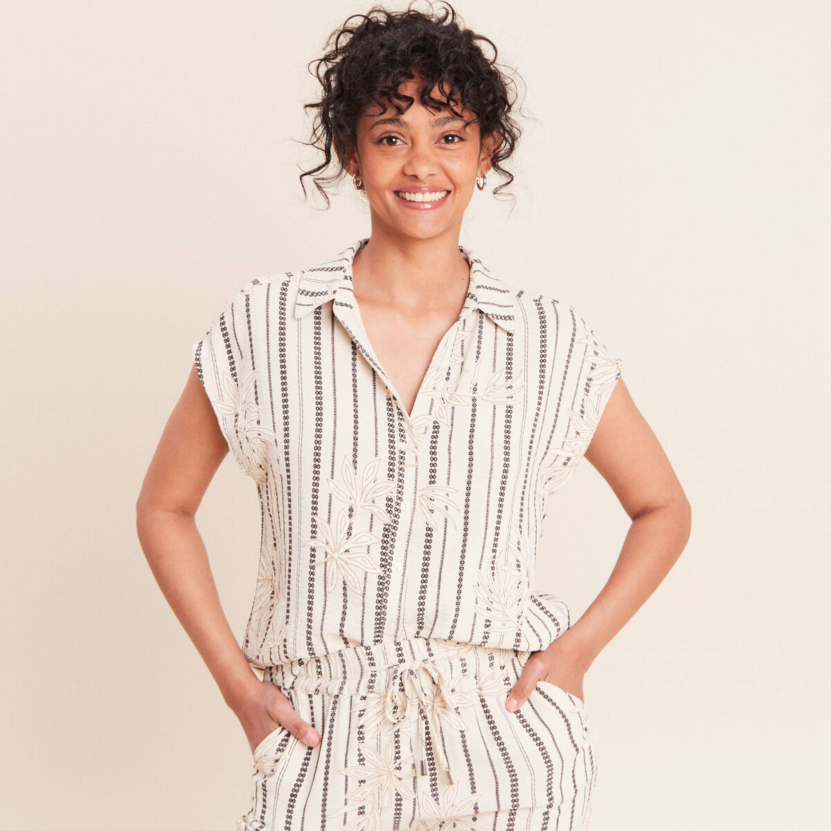 Chemise col chemise manches courtes noir femme