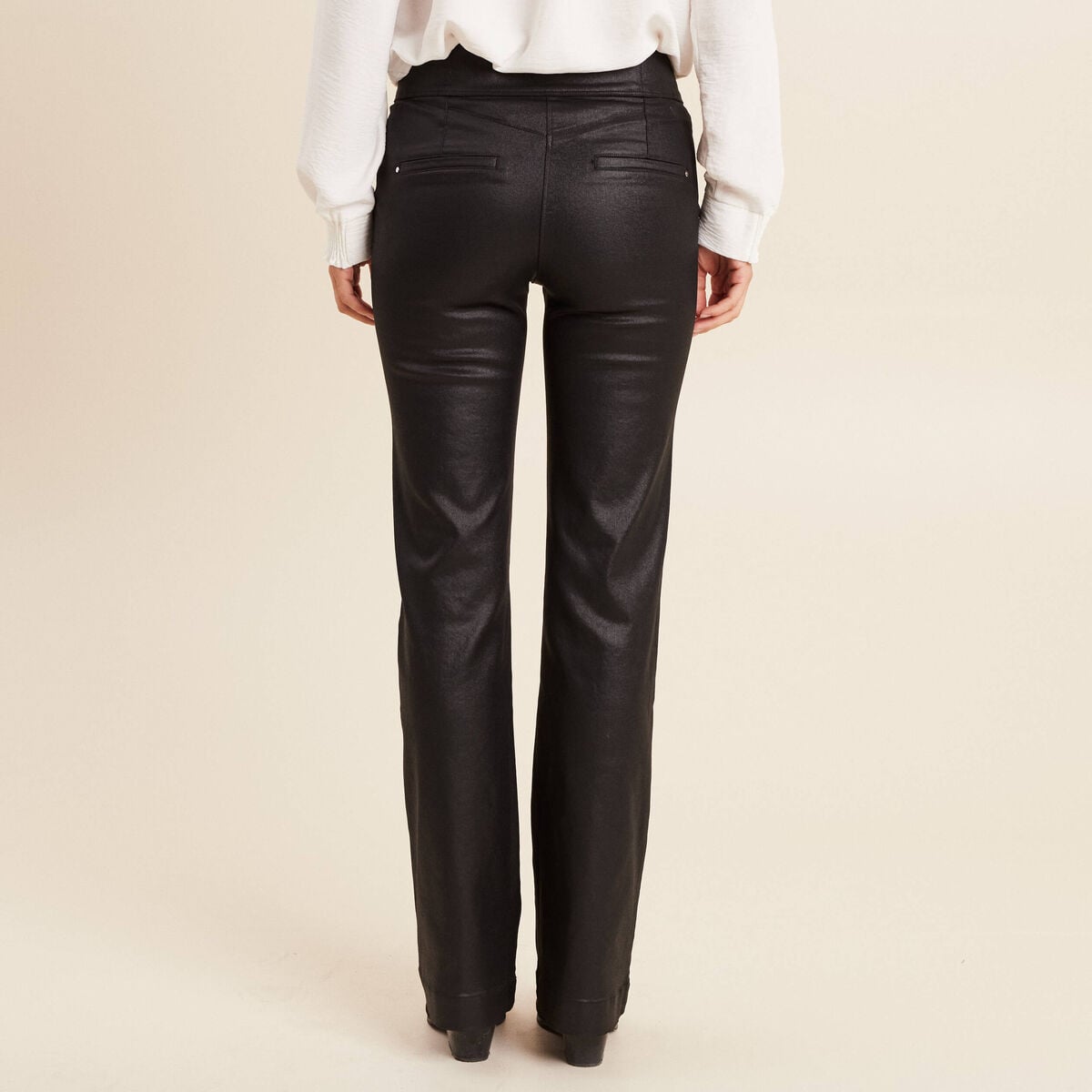 Pantalon bootcut enduit taille haute noir femme