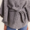 Poncho ceintur&eacute; gris clair femme