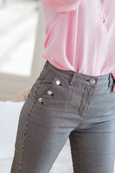 Pantalon ajusté noir femme