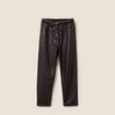 Pantalon coupe mom simili cuir marron fonc&eacute; femme
