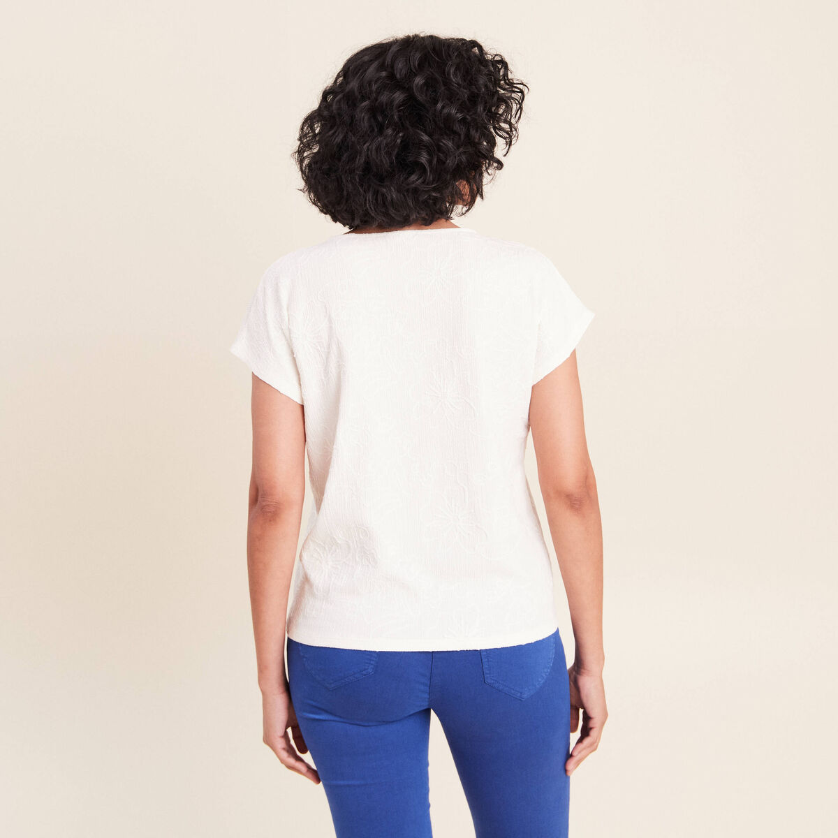 Blouse col v manches courtes ecru femme