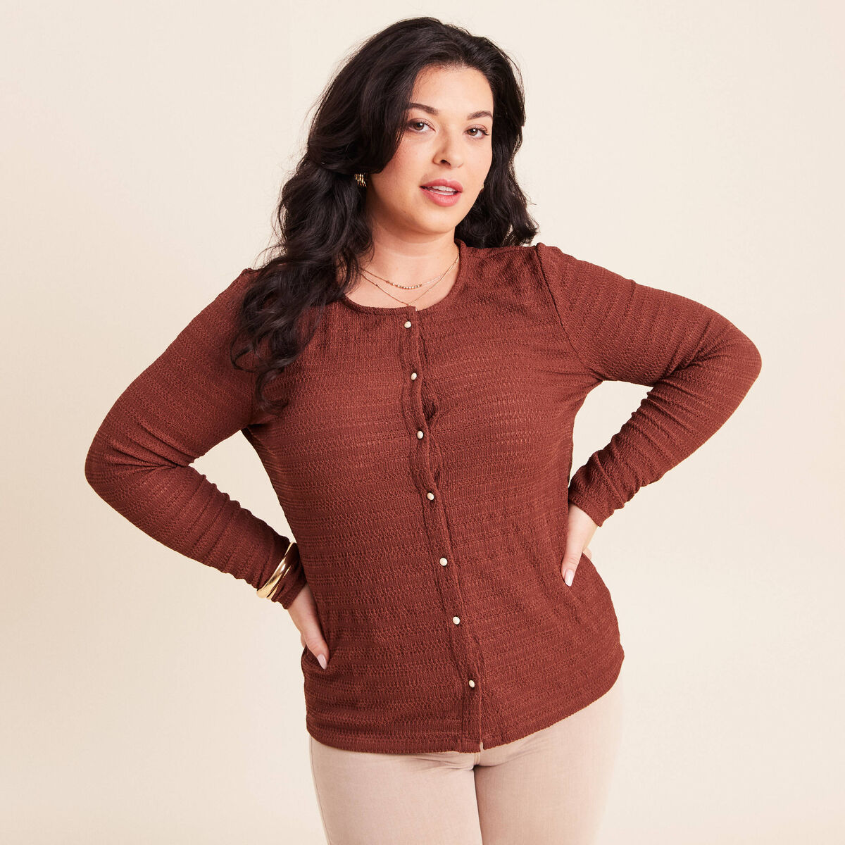 T-shirt manches longues aspect dentelle marron femme