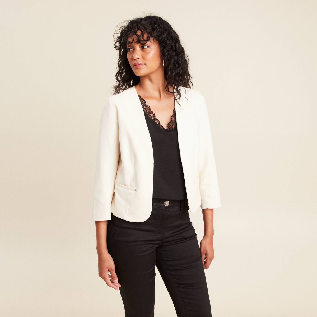 Veste cintr&eacute;e ecru femme