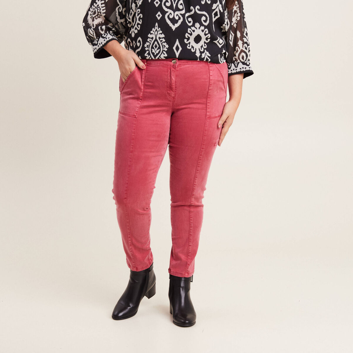 Pantalon ajusté rouge foncé femme