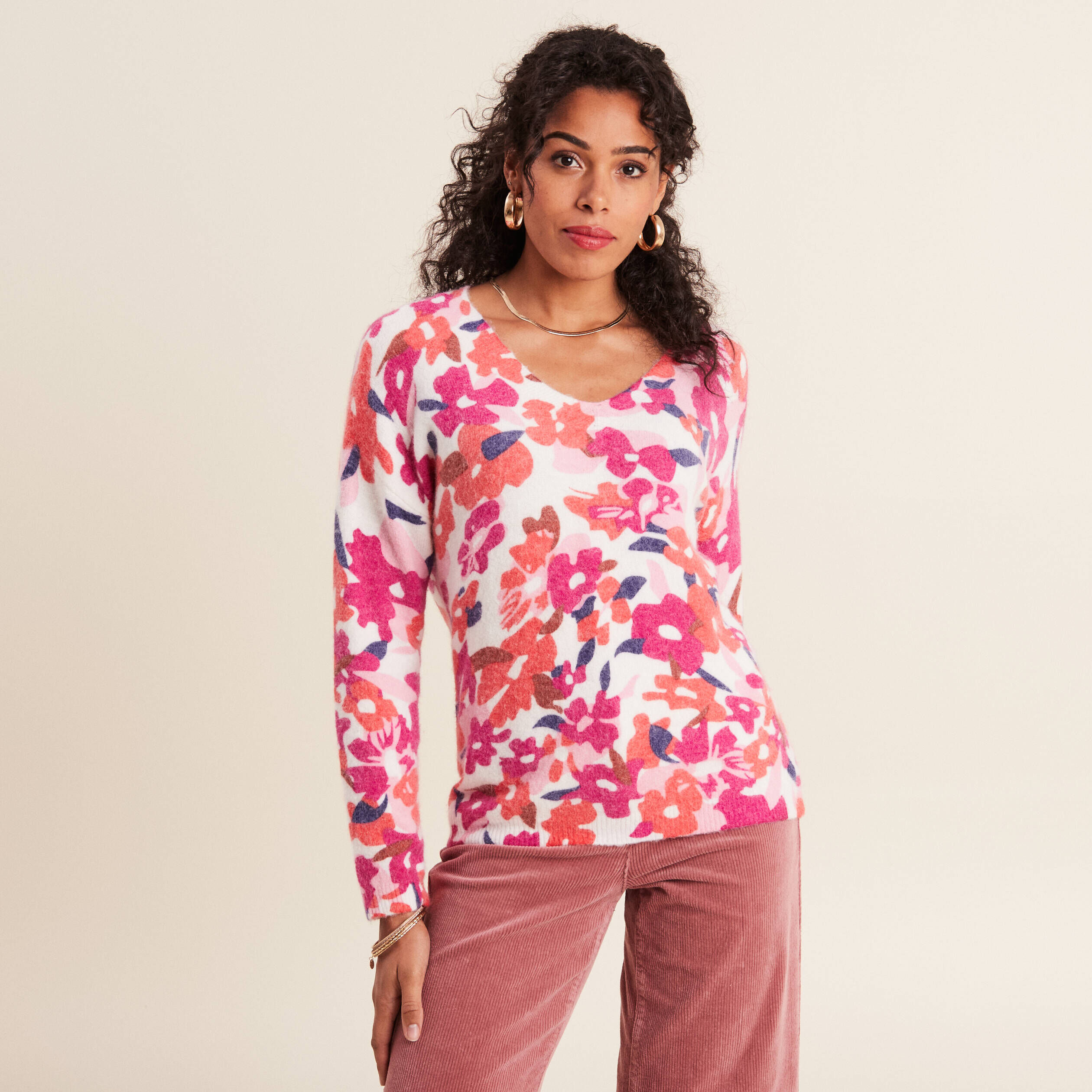 Pull Femme Noir Brodé Fleurs Blanches – Taille 40, Vintage Et Confortable