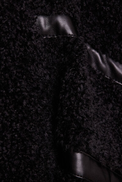 Manteau droit laine mouton noir femme