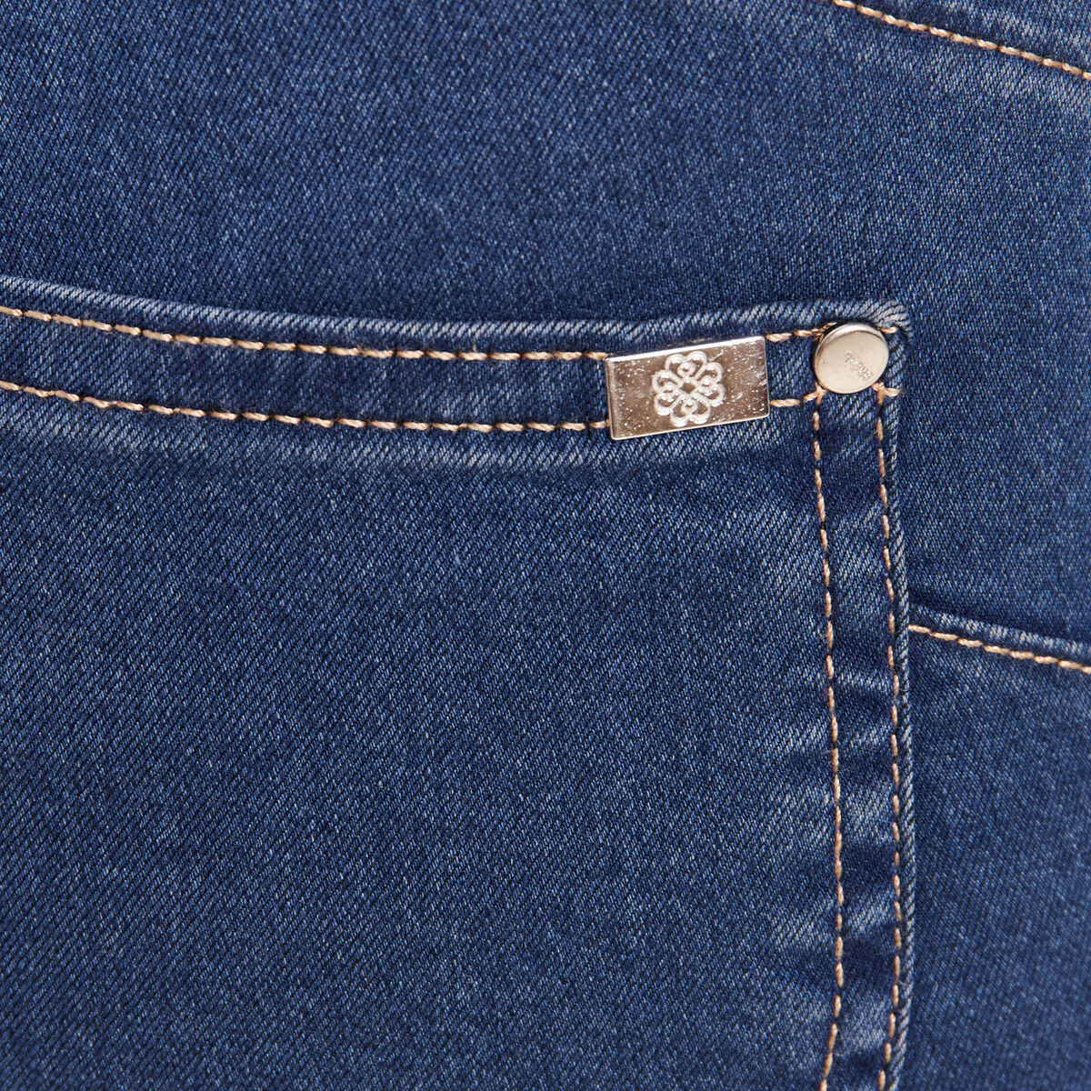 Jeans léger taille standard 7/8ème denim double stone femme