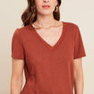 T-shirt manches courtes col en V marron foncé femme