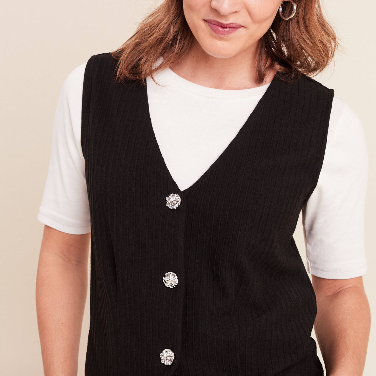 Gilet droit court sans manches col v noir femme