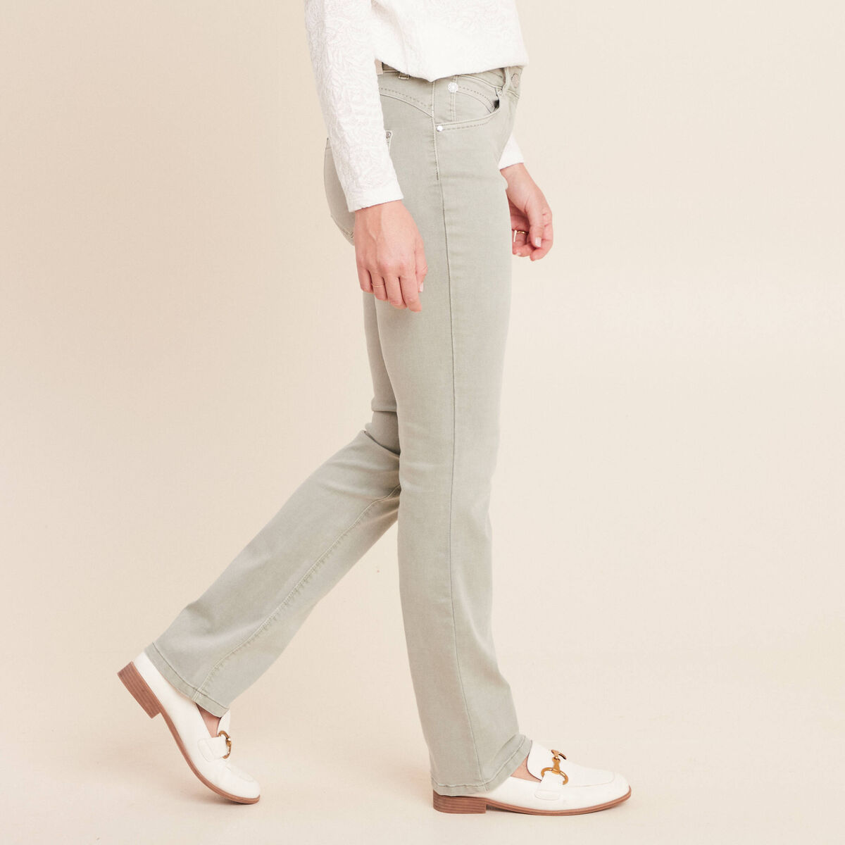 Jean coupe droite taille bascul&eacute;e vert clair femme