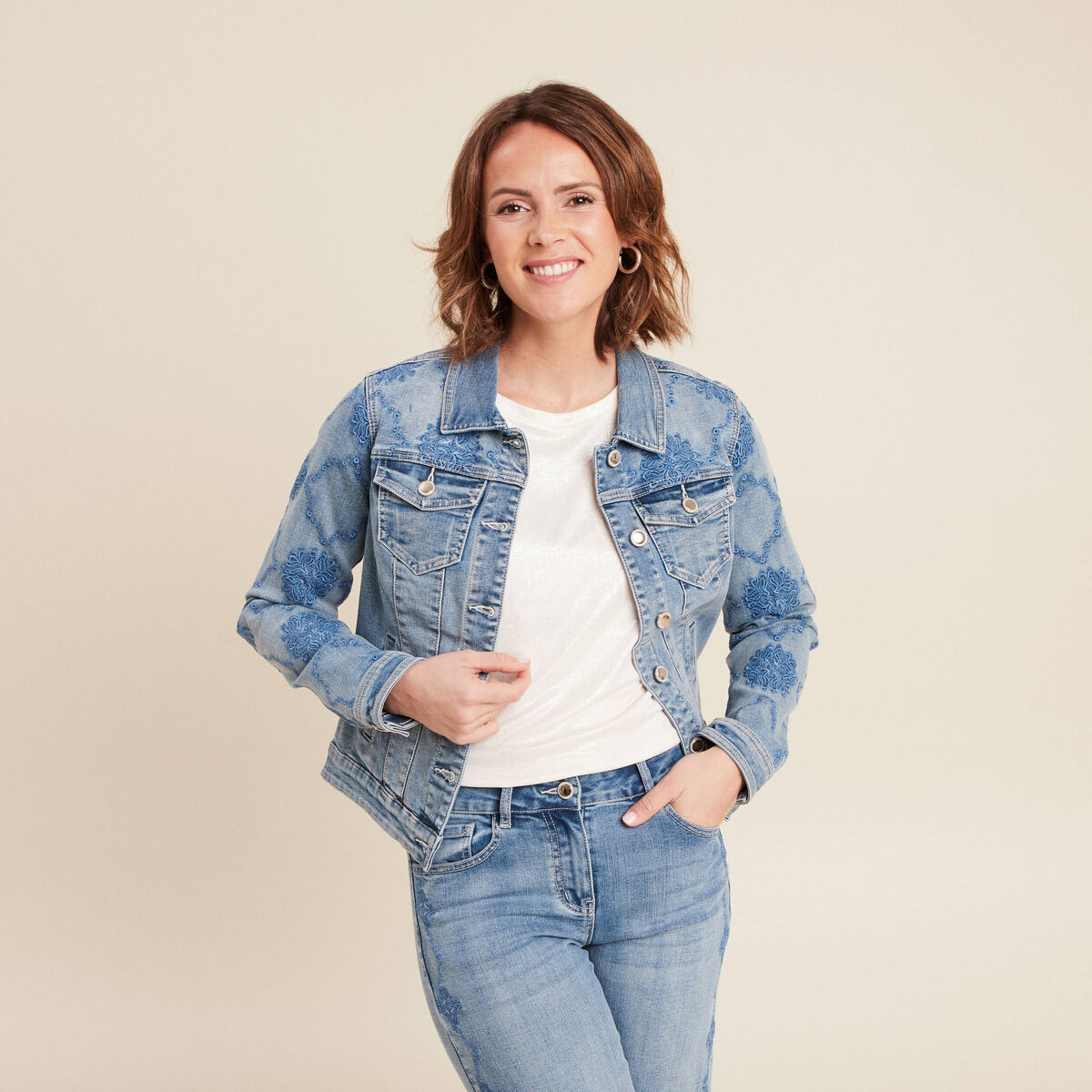 Veste en jean brod&eacute;e denim double stone femme