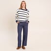 Pull avec d&eacute;tails de boutons bleu femme
