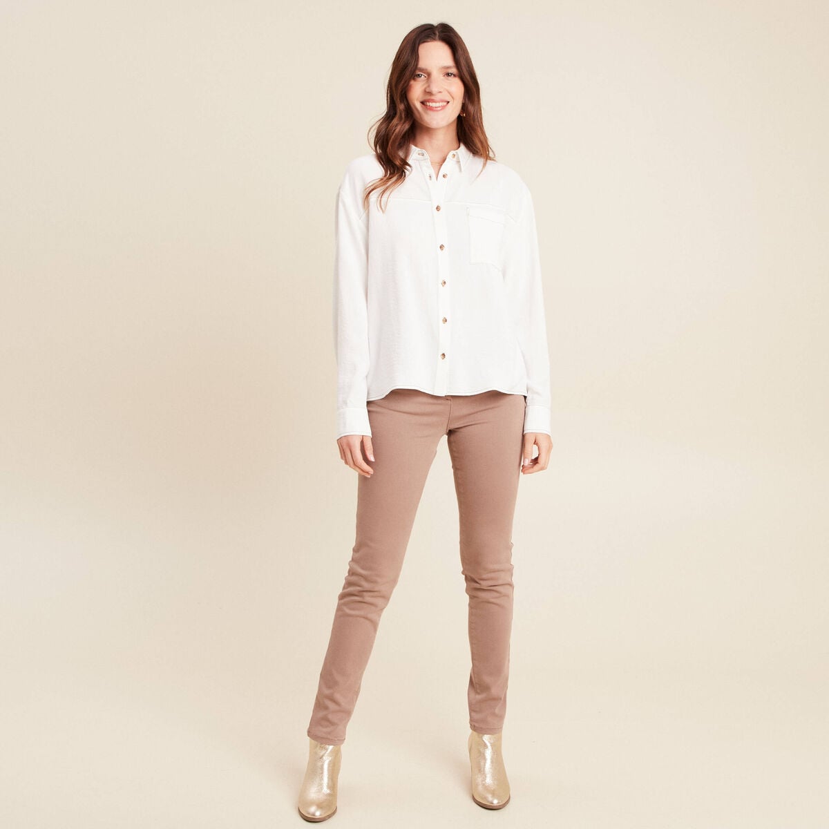 Jean magique L'Unique coupe ajust&eacute;e taupe femme