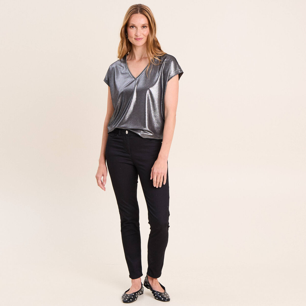 T-shirt col V manches courtes noir femme