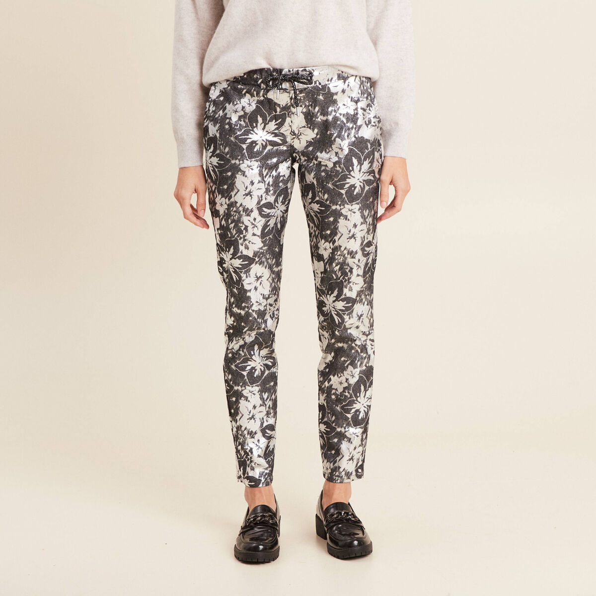 Pantalon ajust&eacute; &agrave; coulisse noir femme