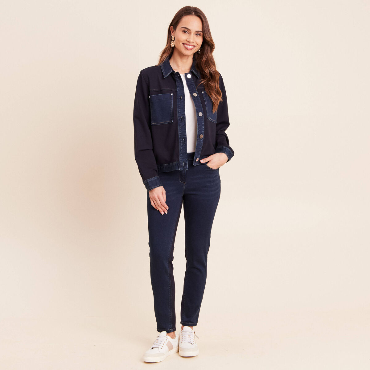 Jean coupe ajust&eacute;e effet bi-mati&egrave;re denim brut femme