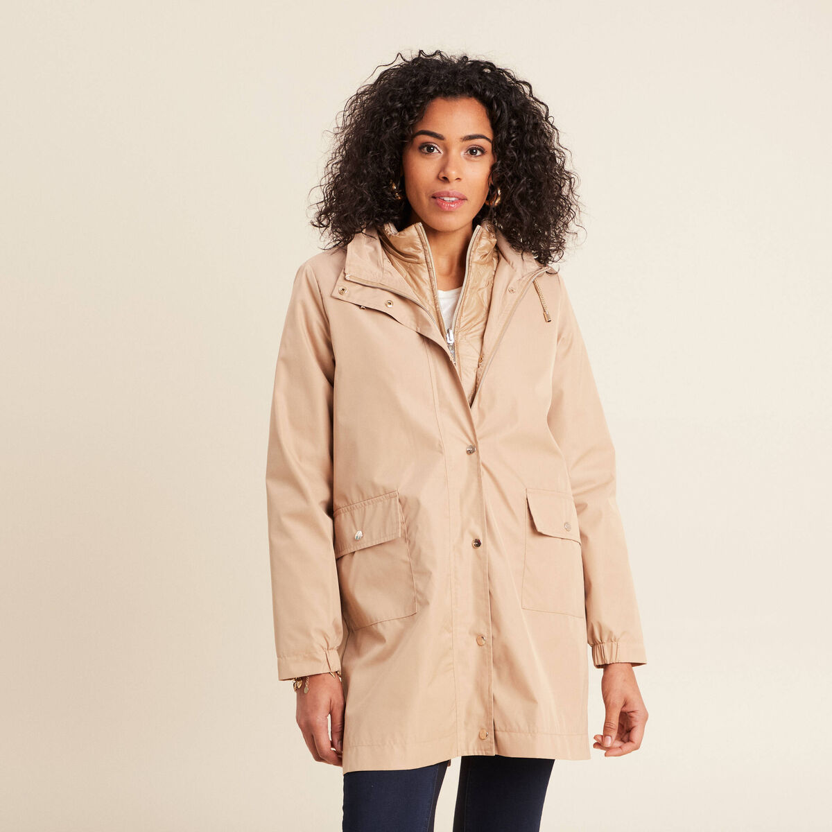 Parka mi-longue à capuche beige femme