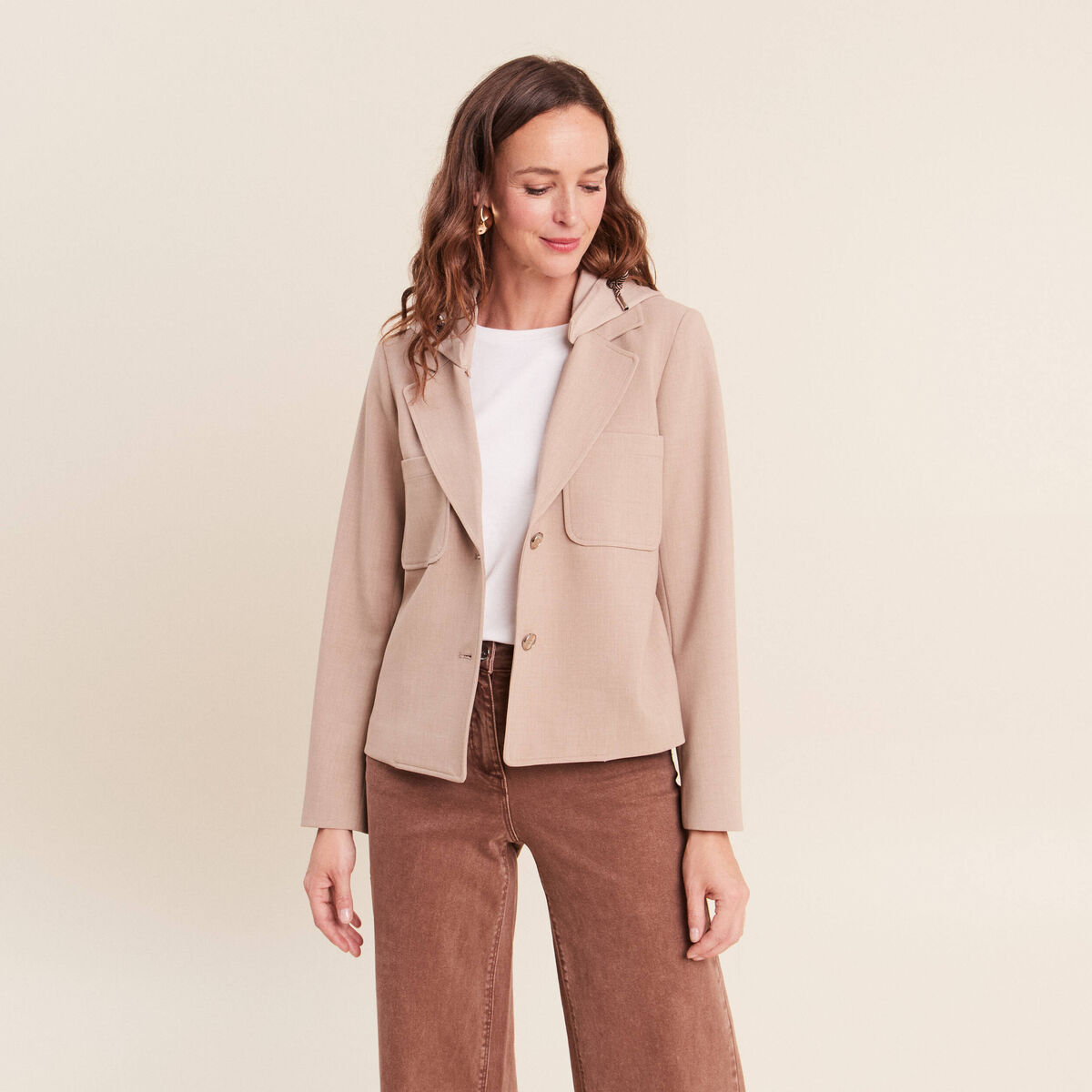 veste cintr&eacute;e doubl&eacute;e avec capuche beige femme