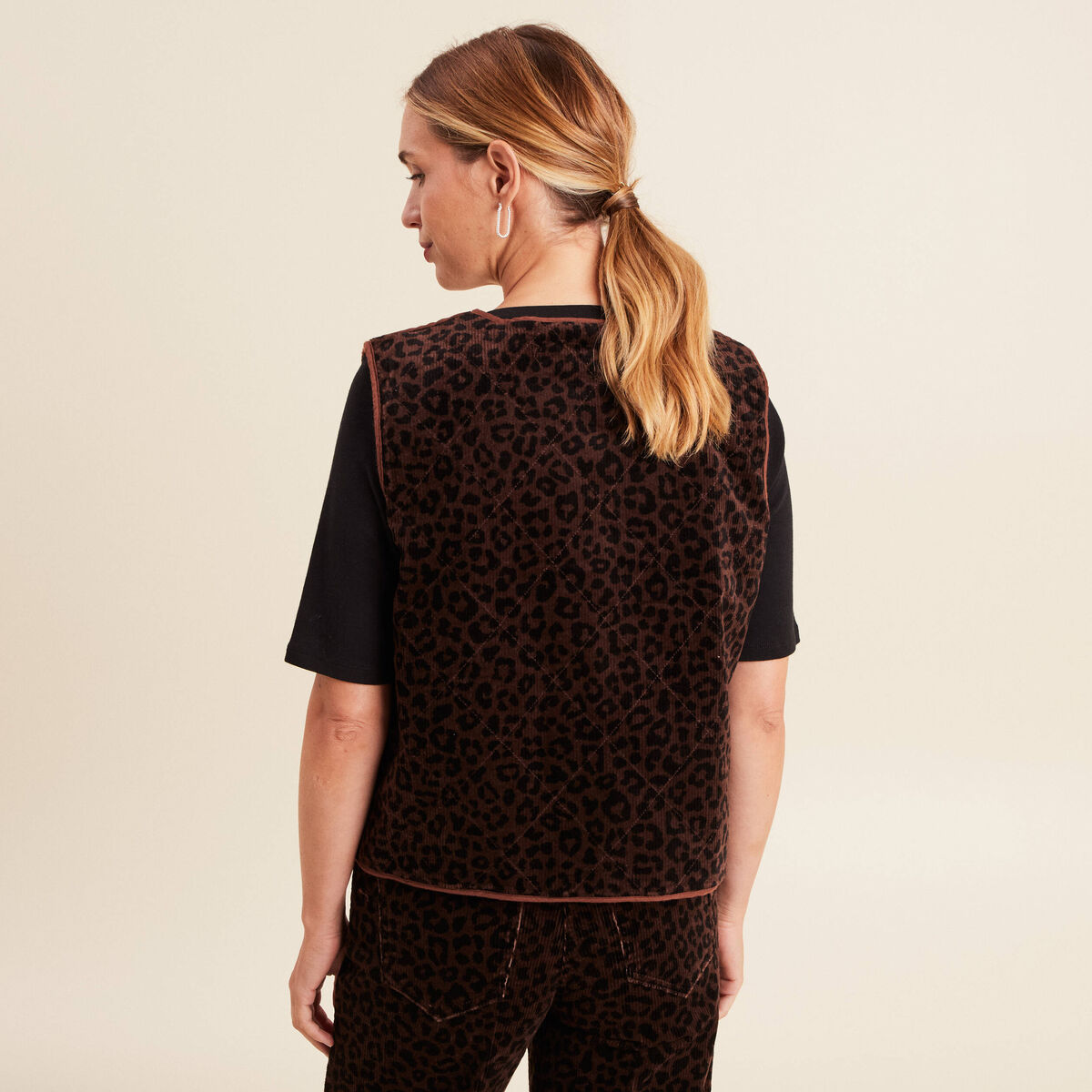 Veste sans manches en velours marron cognac femme