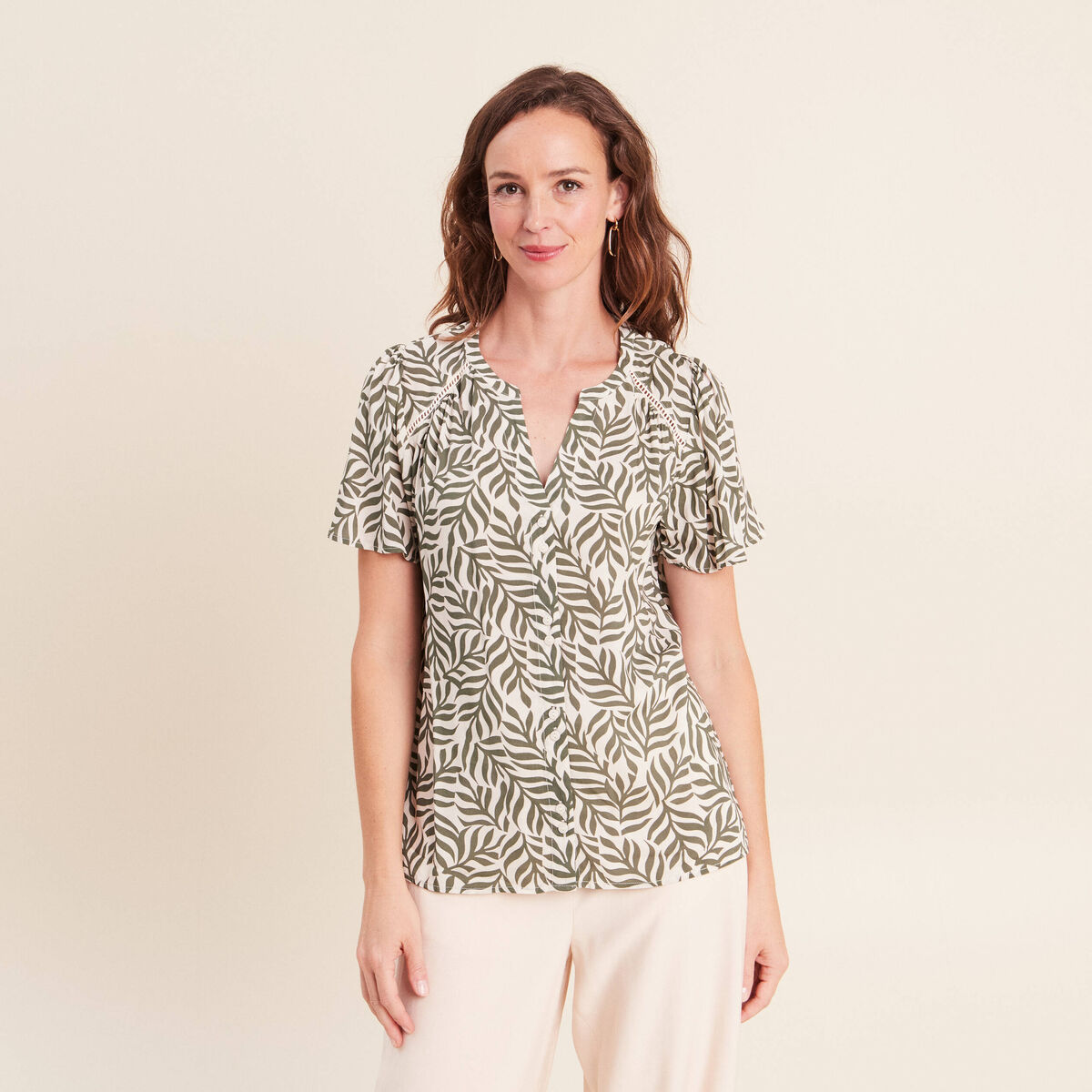 Blouse col v manches courtes fluide vert femme