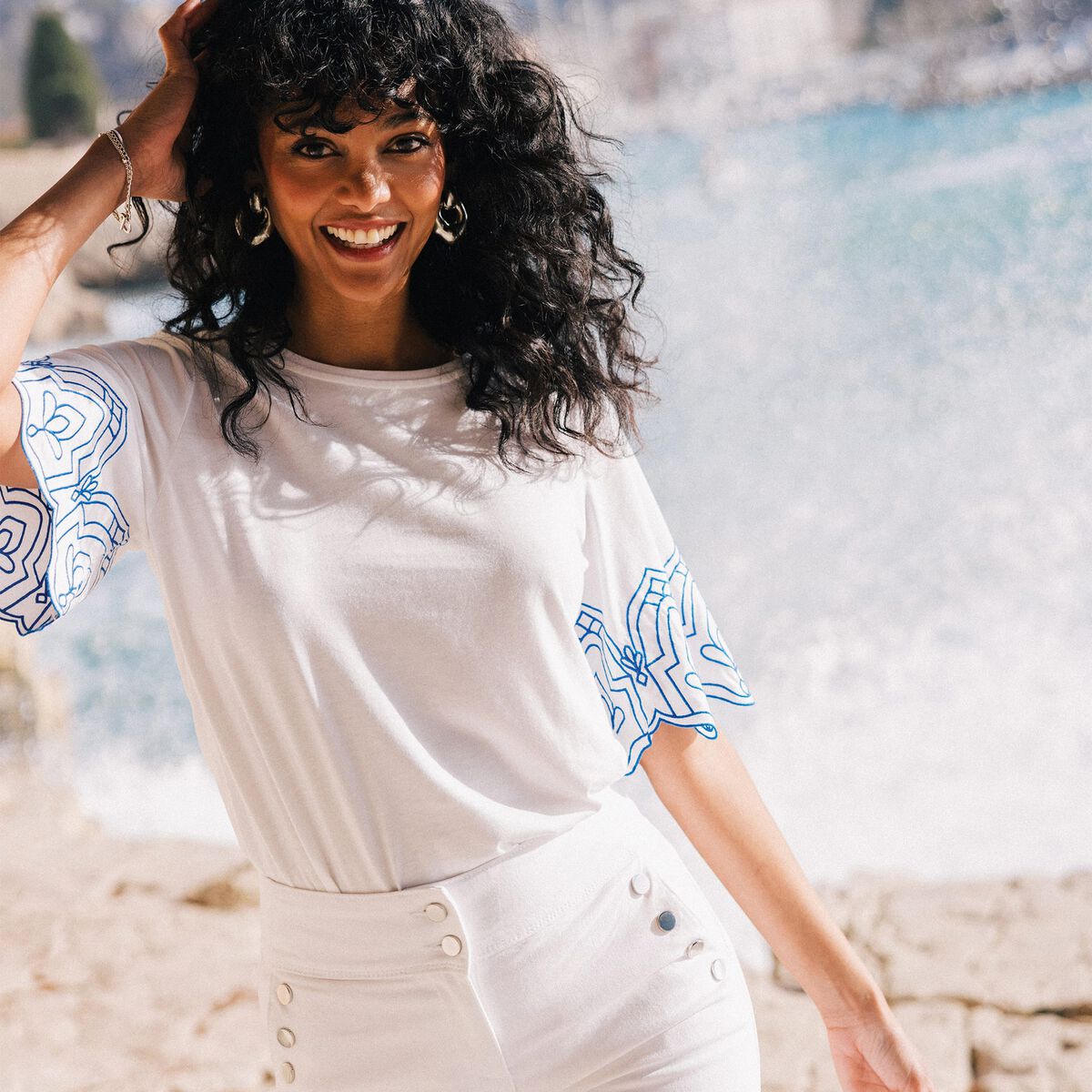 T-shirt manches courtes brodé blanc femme