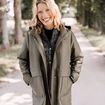 Parka 5 en 1 et veste cintr&eacute;e &agrave; capuche vert kaki femme