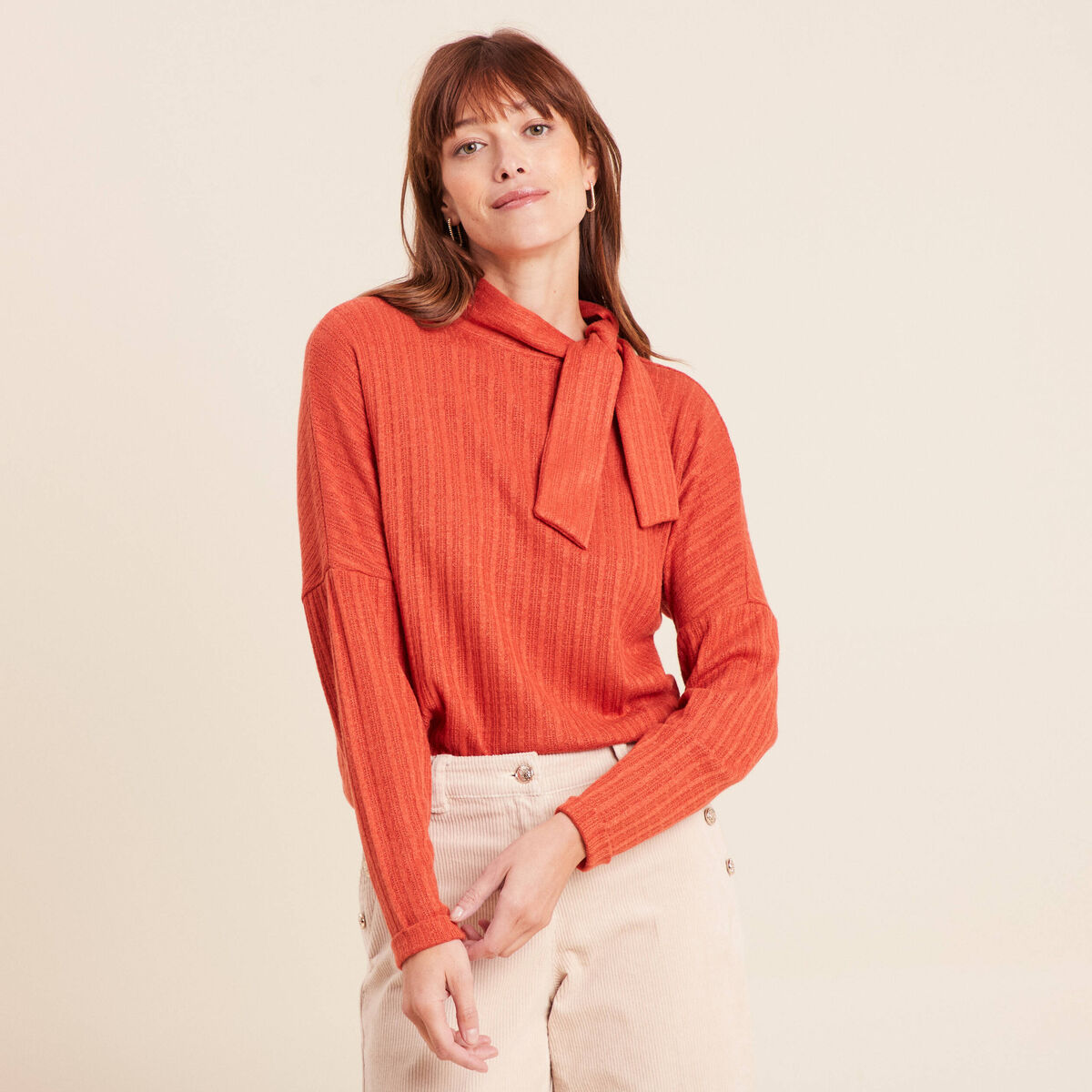 T-shirt col nou&eacute; manches longues rouge fonc&eacute; femme