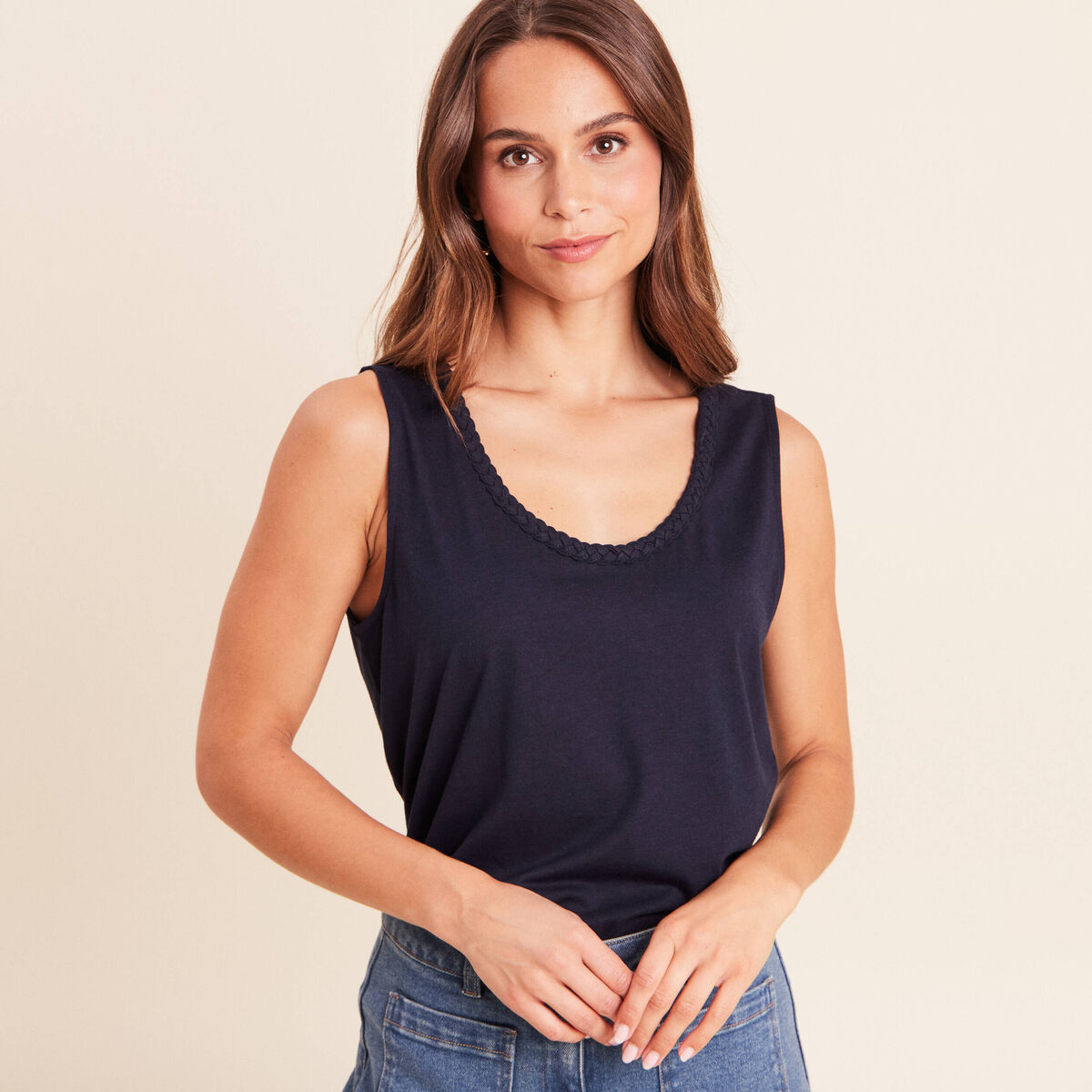 D&eacute;bardeur col rond sans manches tress&eacute; bleu fonc&eacute; femme