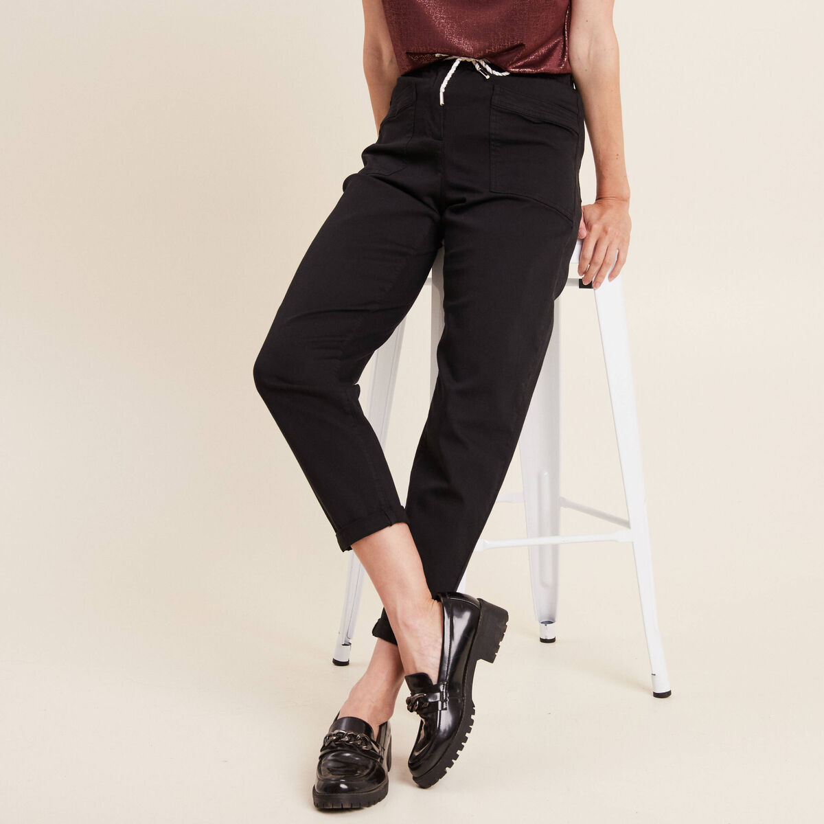 Pantalon coupe droite à coulisse noir femme