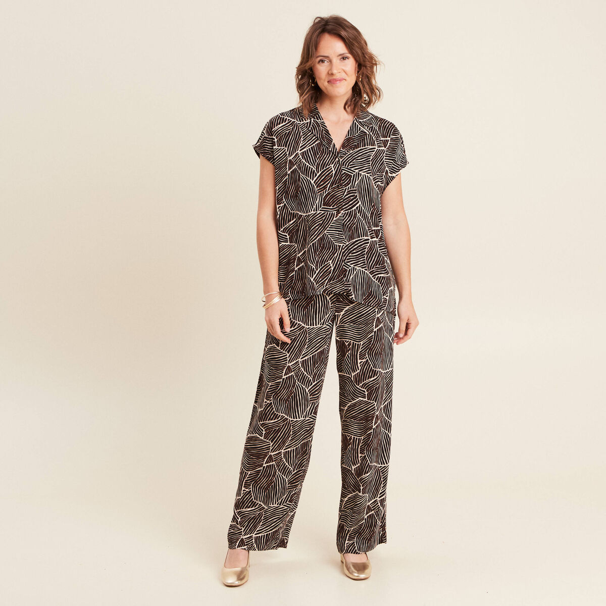 Chemise crêpe manches courtes noir femme