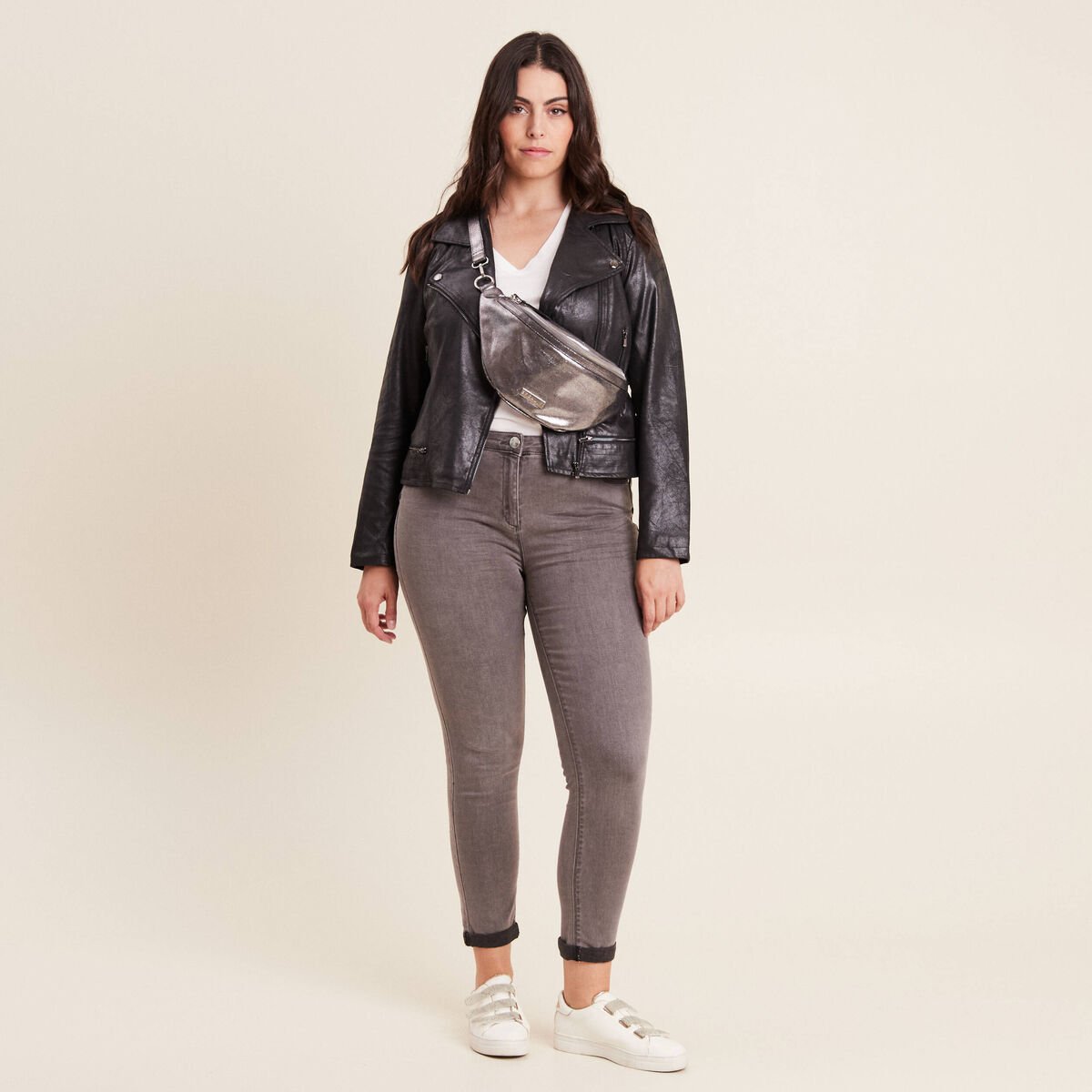 Jean ajusté taille standard 7/8ème gris femme