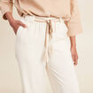 Pantalon large fluide ceinturé ivoire femme