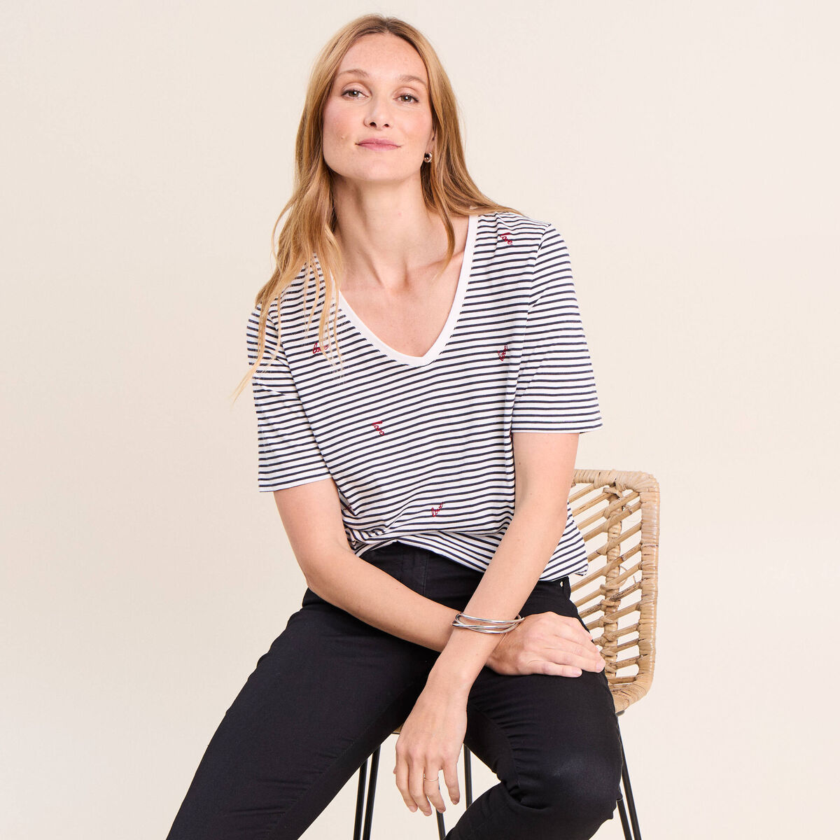 T-shirt droit broderie manches courtes bleu femme