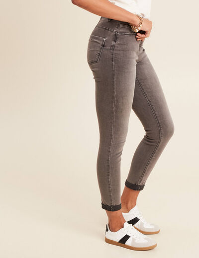 Jean coupe ajust&eacute;e 7/8&egrave;me gris femme