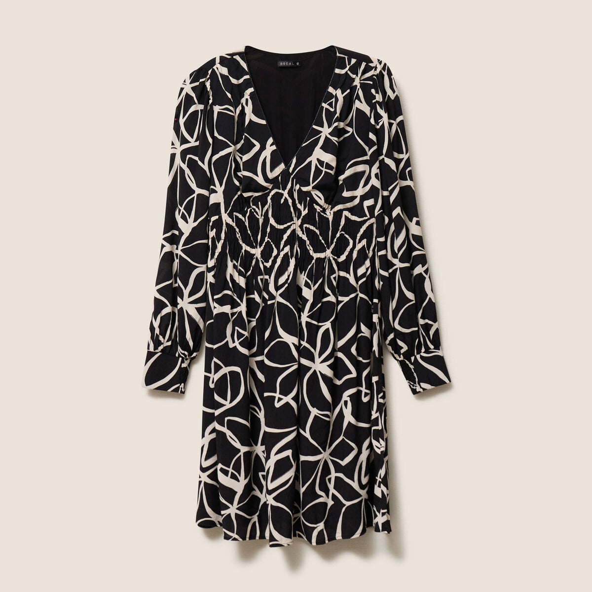 Robe courte &eacute;vas&eacute;e col v manches longues noir femme